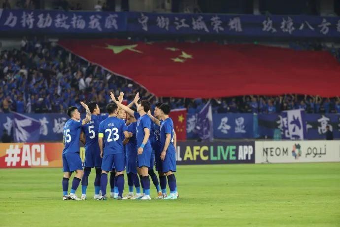 美妇岳出轨迎合高潮